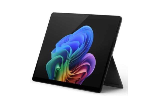 Microsoft Surface Pro 11, 13-inch, Ultra 5, 16GB RAM, 256GB SSD, Windows 11 Pro, Black - 1