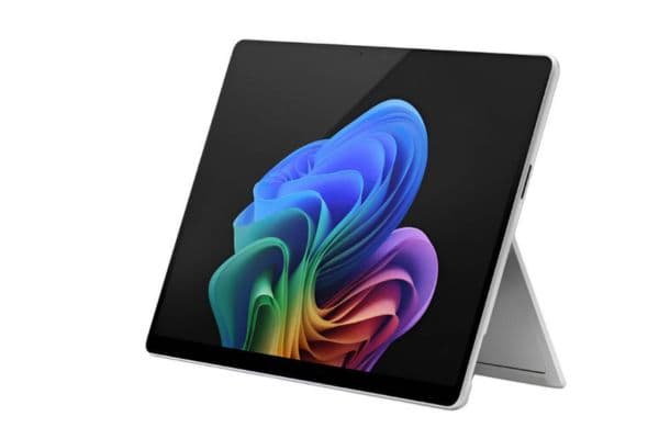 Microsoft Surface Pro 11, 13-inch, 16GB RAM, 512GB SSD, Wifi, Copilot+ PC, X Plus (LCD), Windows 11 Home, Platinum - 1